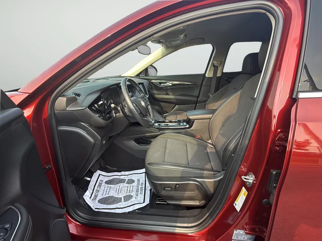 Used 2023 Red Buick Preferred image 32
