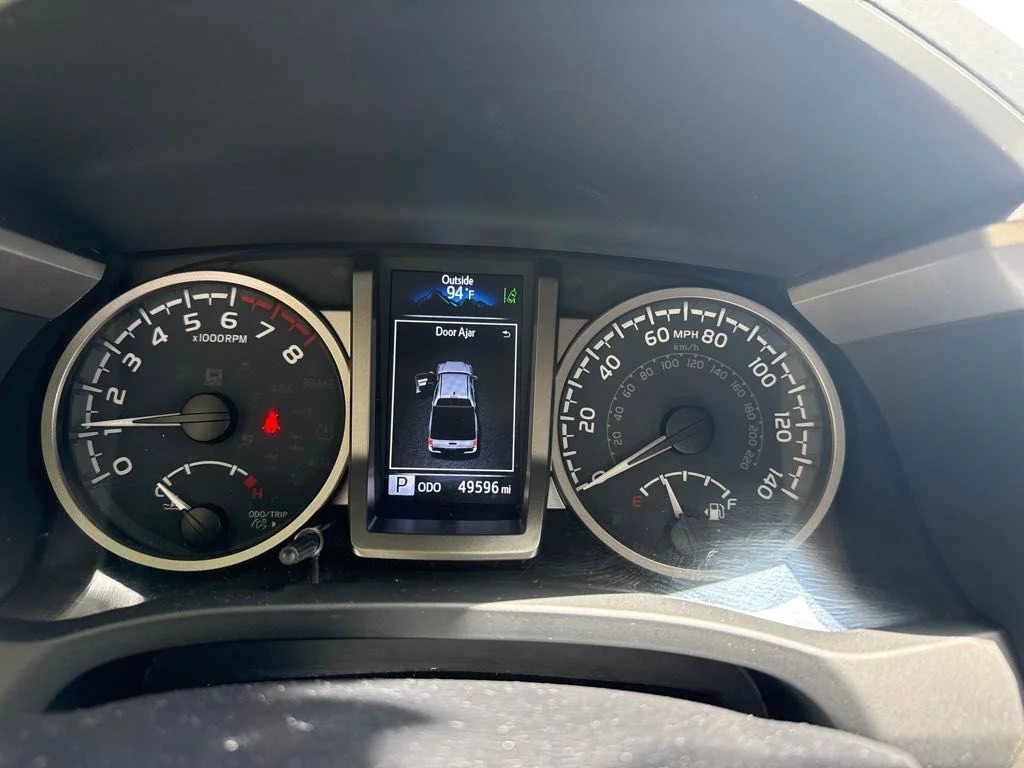 Used 2023 White Toyota SR5 image 12