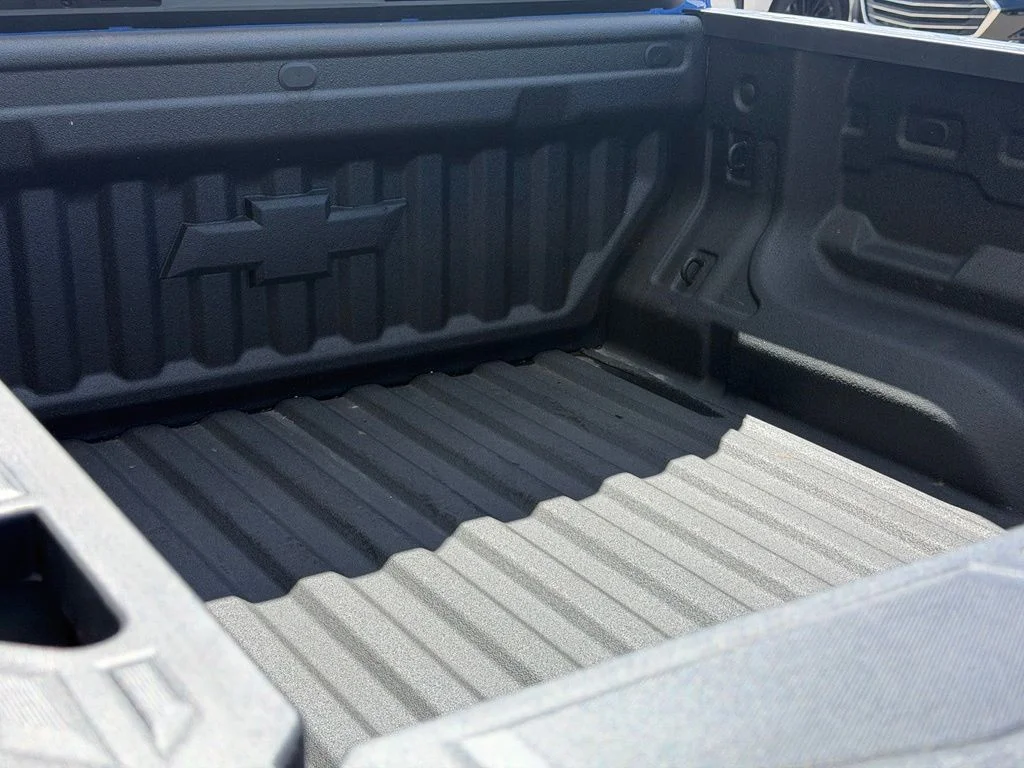 Used 2025 Blue Chevrolet Trail Boss image 10