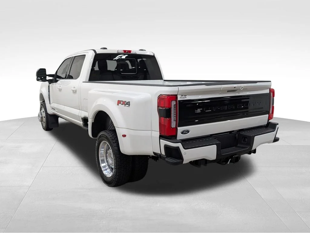 New 2026 Star White Metallic Tri-Coat Ford F-450® Platinum® image 29