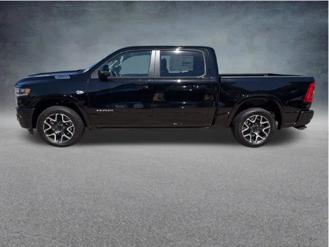 New 2027 Diamond Black Crystal Pearl-Coat Exterior Paint RAM Laramie image 4