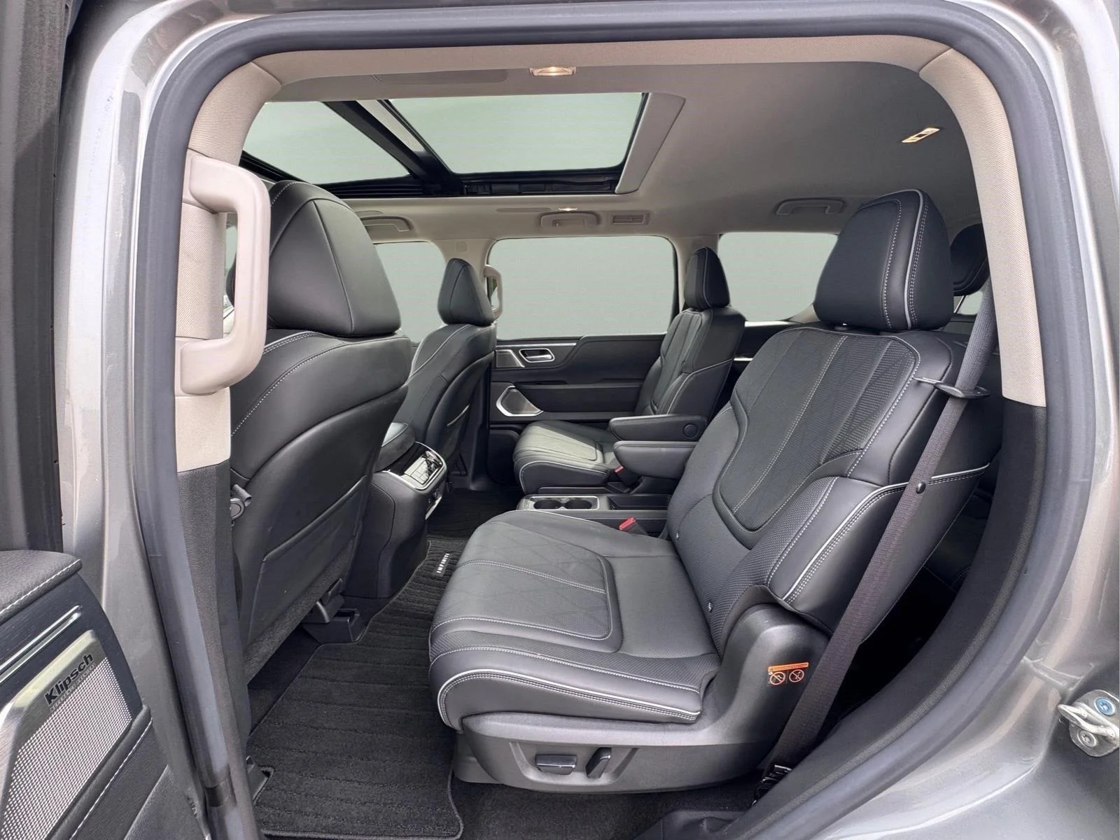 Certified Used 2025 Dynamic Metal INFINITI SENSORY image 13