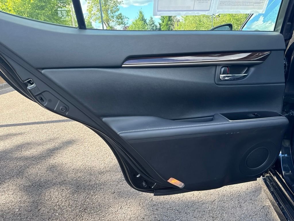 Used 2017 Black Lexus 350 image 21