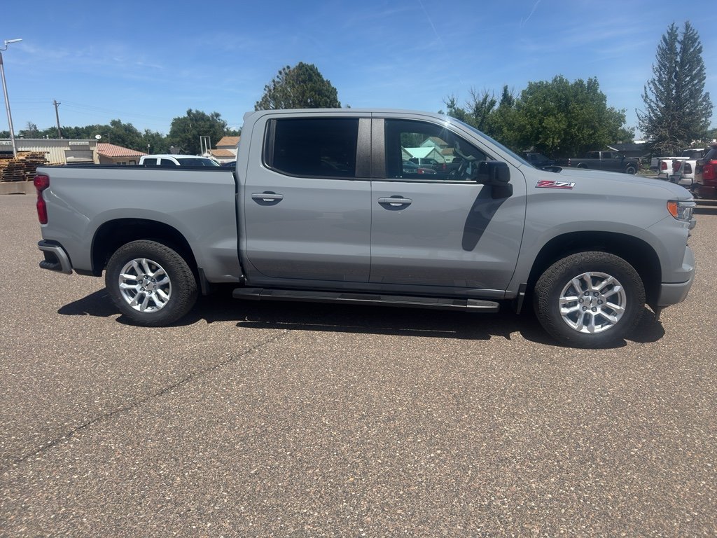 Used 2024 Slate Gray Metallic Chevrolet RST image 5