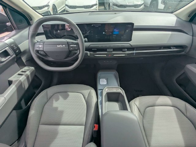 New 2027 Interstellar Gray Kia Wind image 15