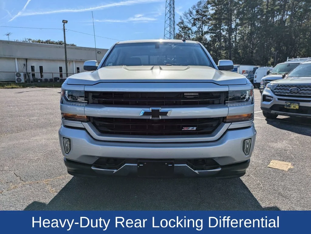 Used 2018 Silver Chevrolet LT image 9