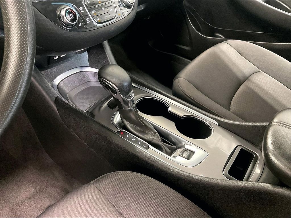 Used 2023 Gray Chevrolet LT image 20