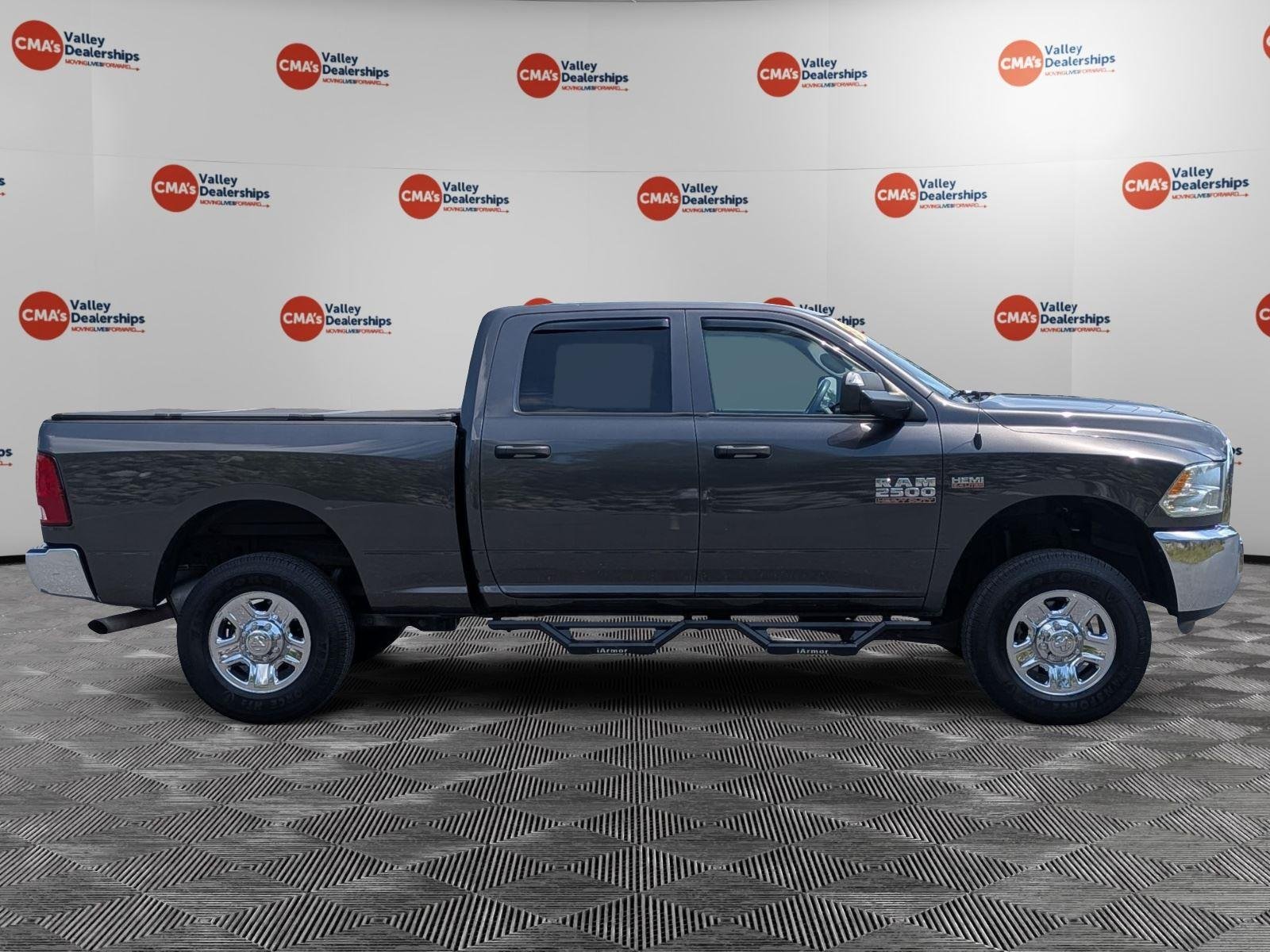 Used 2018 Granite Crystal Metallic Clearcoat Ram Tradesman image 4