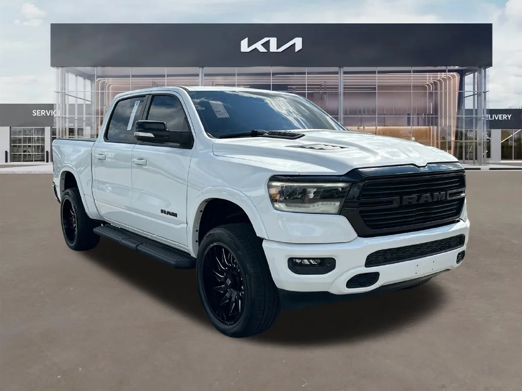 Used 2022 White Ram Laramie image 1