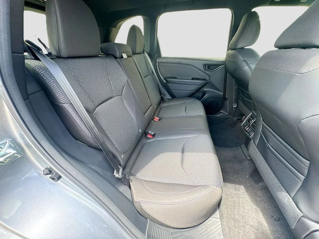 New 2026 ICE SILVER METALLIC Subaru Premium image 36