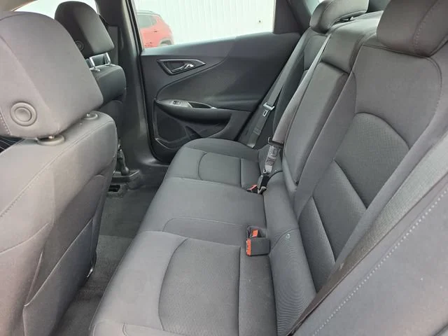 Used 2025 Mineral Gray Metallic Chevrolet 1LT image 18