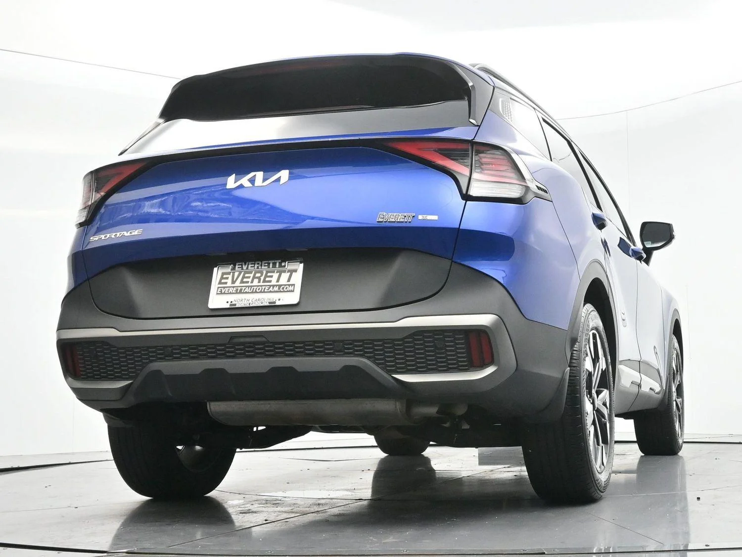 Used 2024 Sapphire Blue Kia X-Line image 44