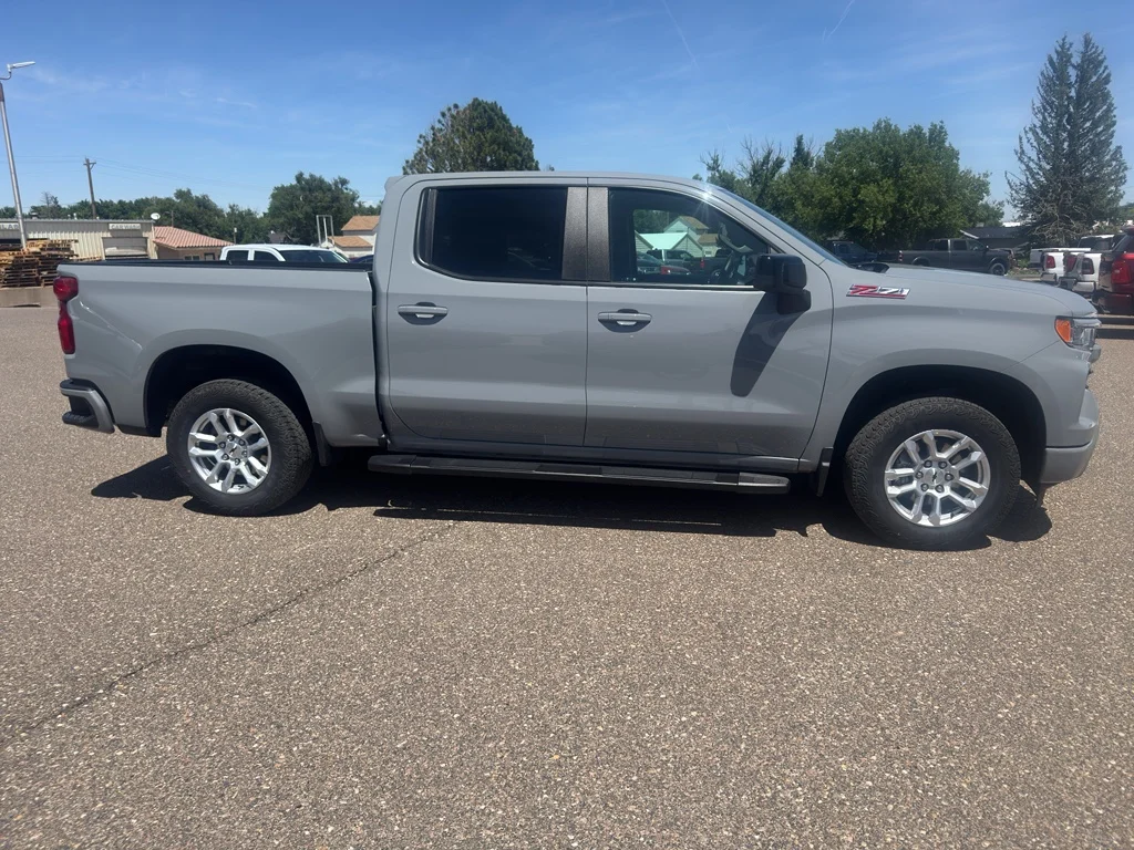 Used 2024 Slate Gray Metallic Chevrolet RST image 5