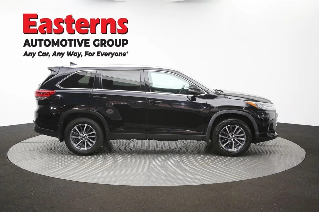 Used 2019 Black Toyota XLE image 49
