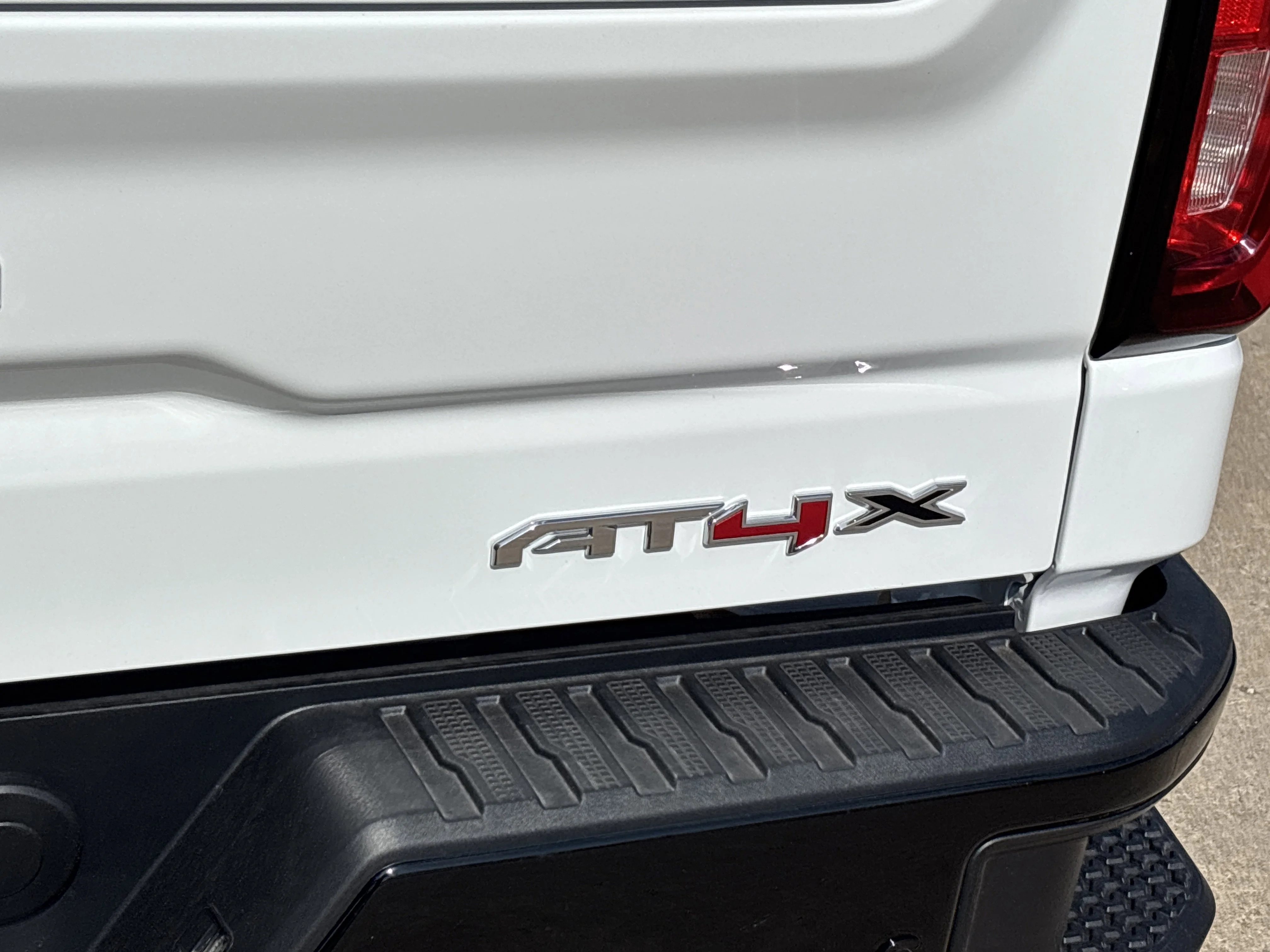 New 2026 Summit White GMC AT4X image 5