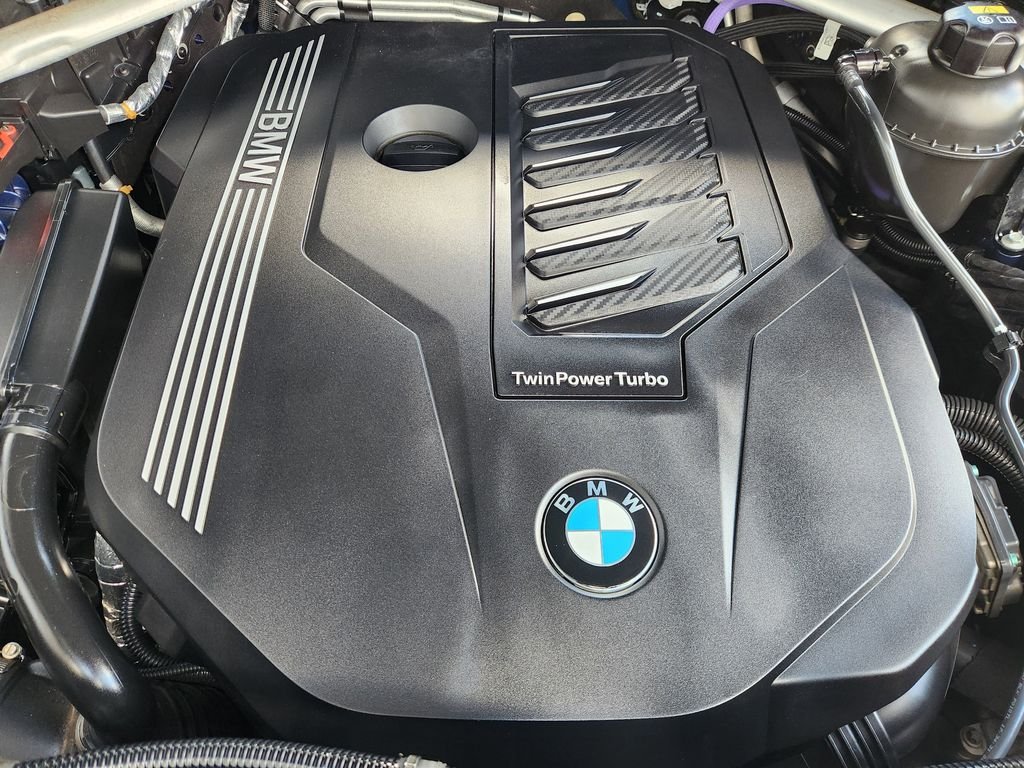 Used 2021 Blue Metallic BMW sDrive40i image 32