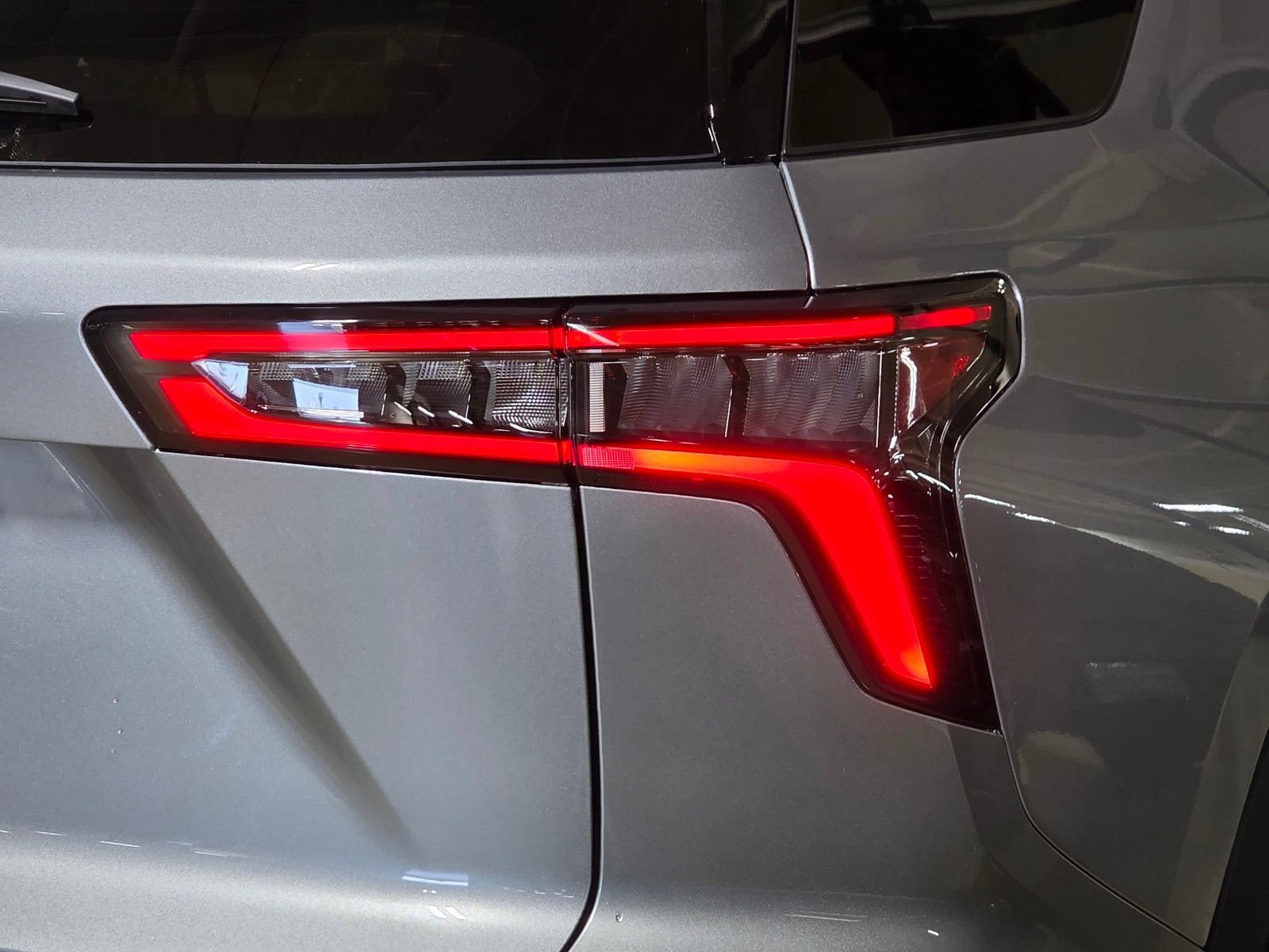 New 2027 Sterling Gray Metallic Chevrolet LT image 11