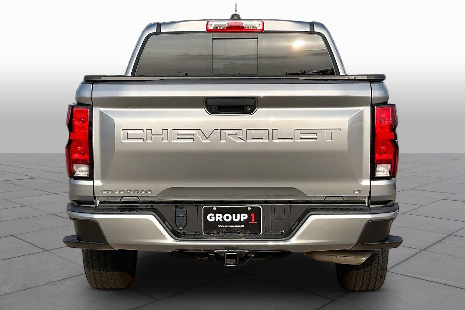 2024 Chevrolet Colorado LT - Photo 6
