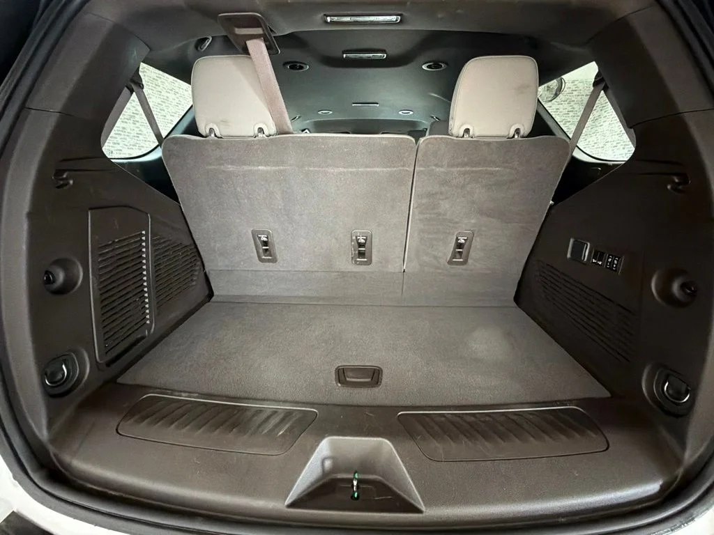 Used 2022 Summit White Chevrolet LT image 13