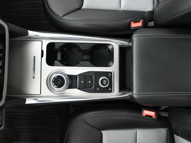 2024 Ford Explorer XLT - Photo 38