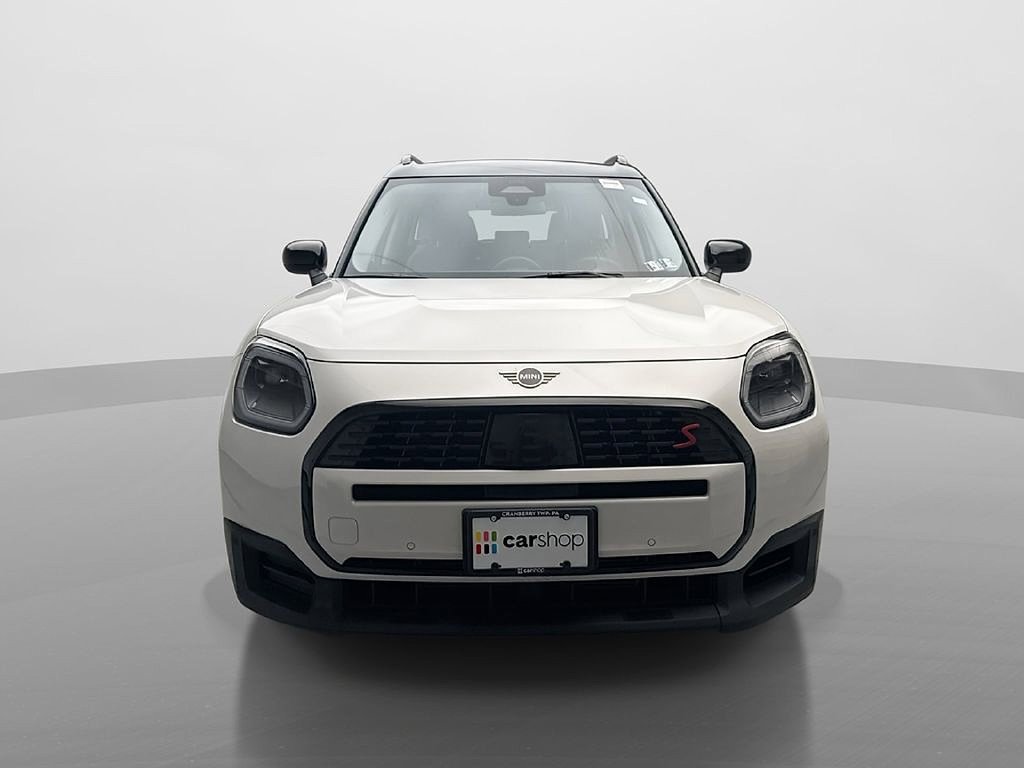 Used 2025 White Metallic MINI Signature Plus image 8