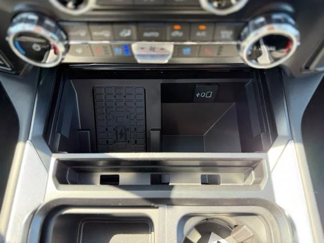 New 2026 Black Ford Platinum image 26