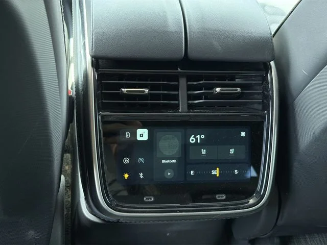 Used 2024  Rivian Adventure image 19