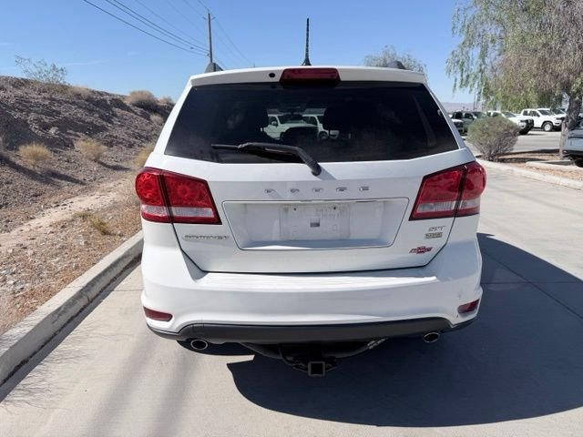 Used 2017 White Dodge SXT image 7