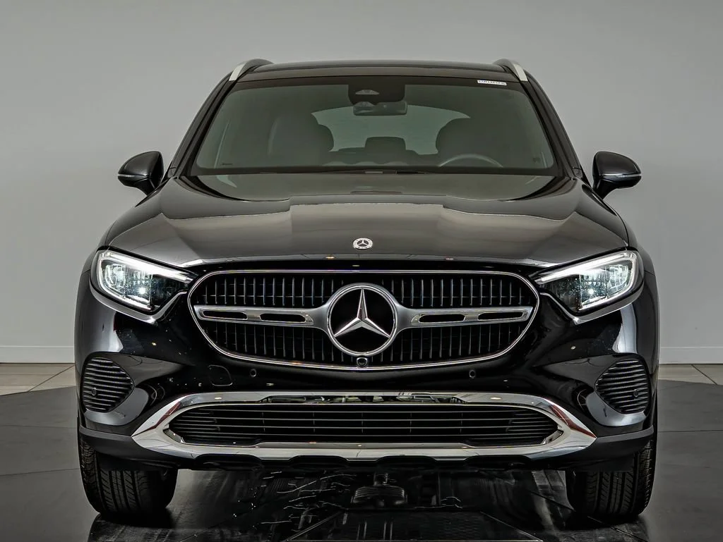 Certified Used 2026 Black Mercedes-Benz GLC 300 image 2