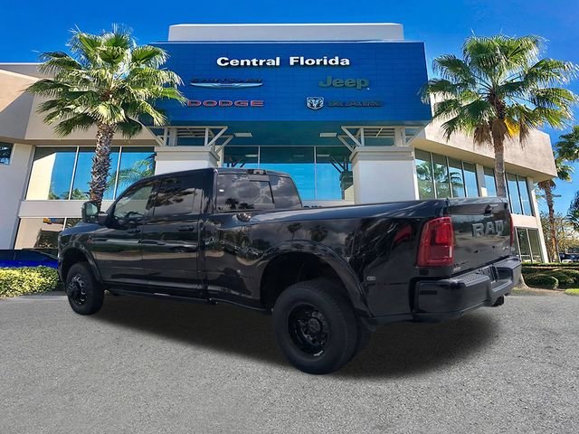 New 2026 Diamond Black Crystal Pearlcoat RAM Limited image 7