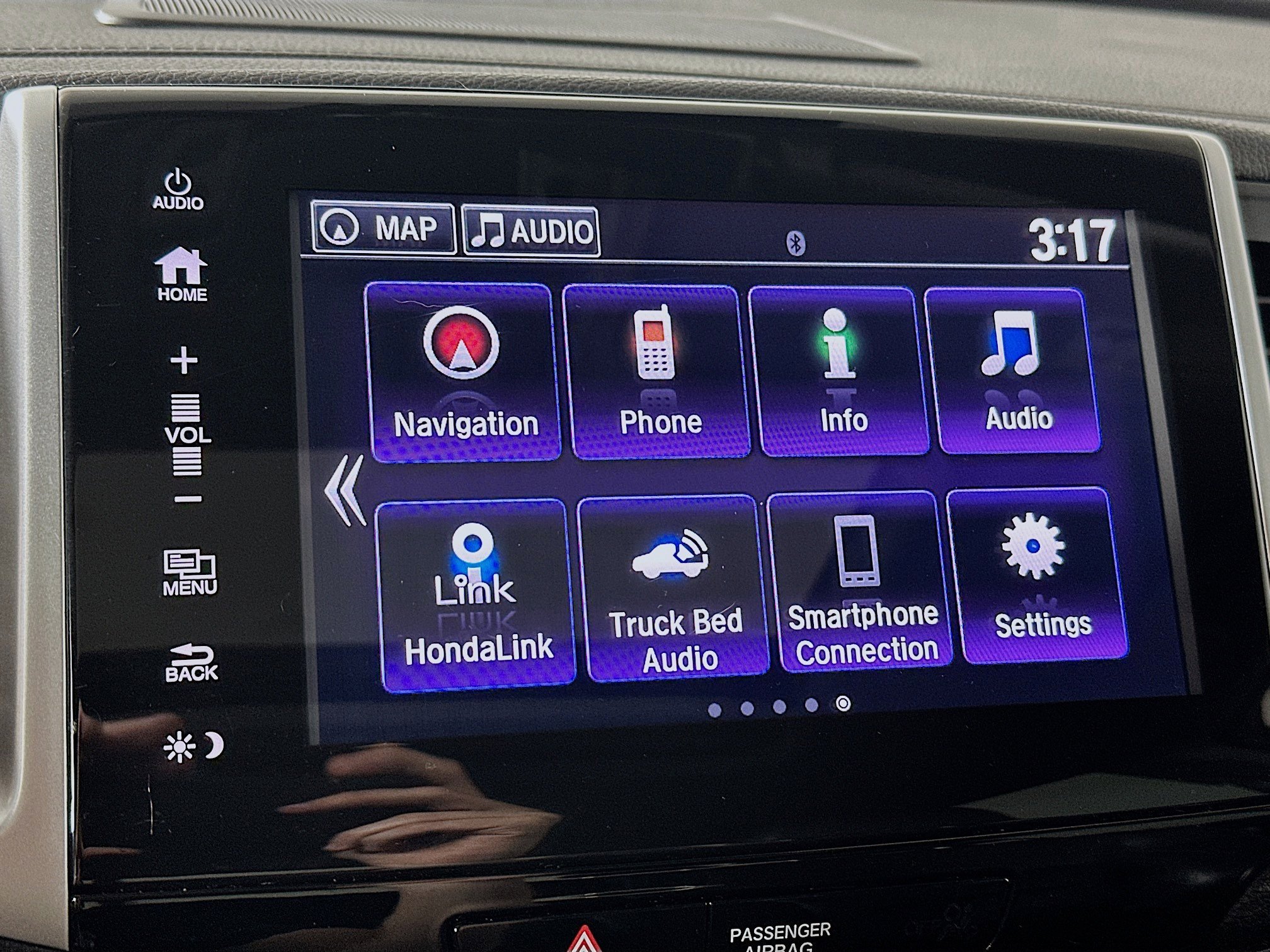 Used 2018 Lunar Silver Metallic Honda RTL-E image 16
