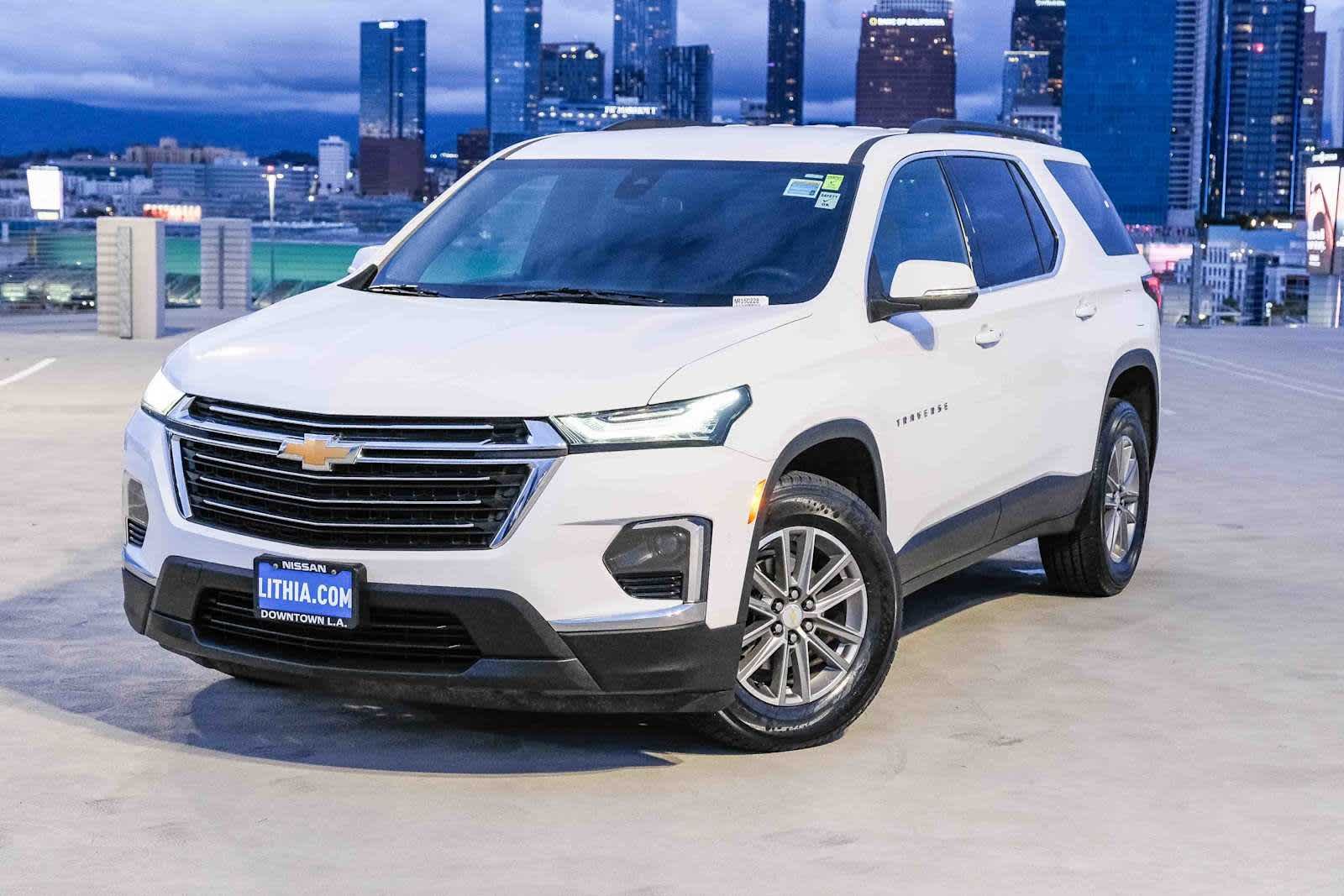 2023 Chevrolet Traverse LT Cloth
