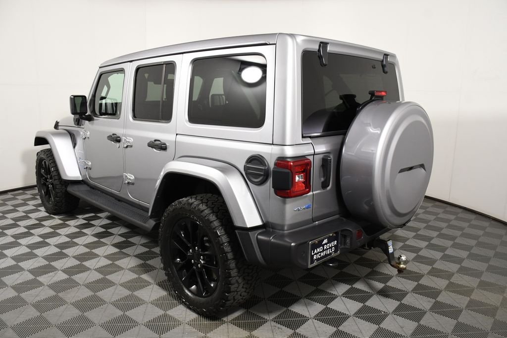 Used 2021 Billet Silver Metallic Clearcoat Jeep Unlimited Sahara 4xe image 4