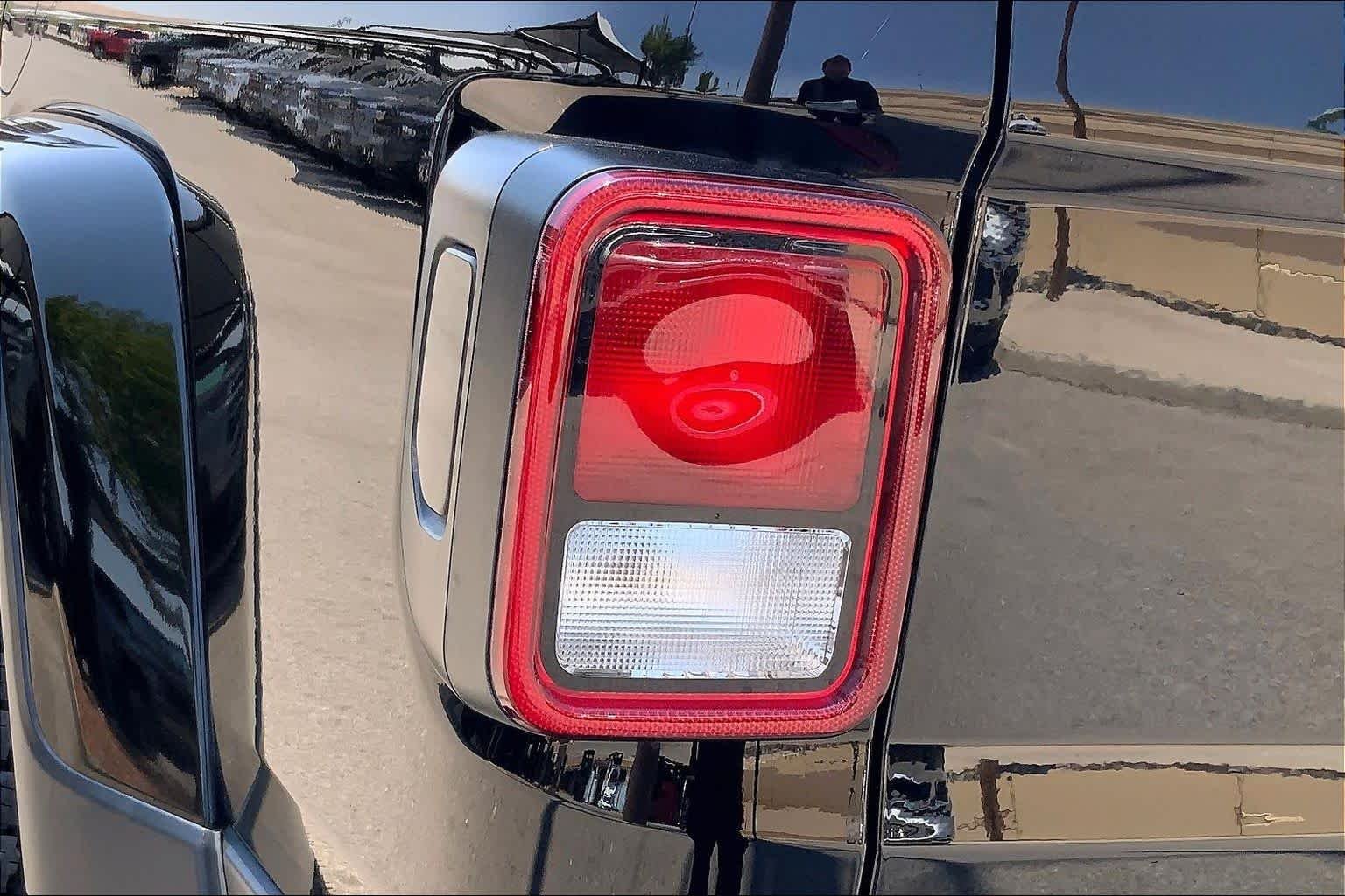 Used 2022 Black Clearcoat Jeep Texas Trail image 27