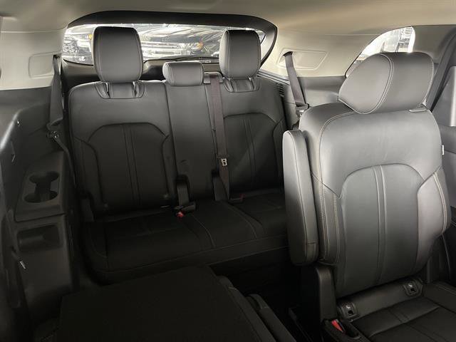 2025 Mazda CX-90 Preferred Package - Photo 11