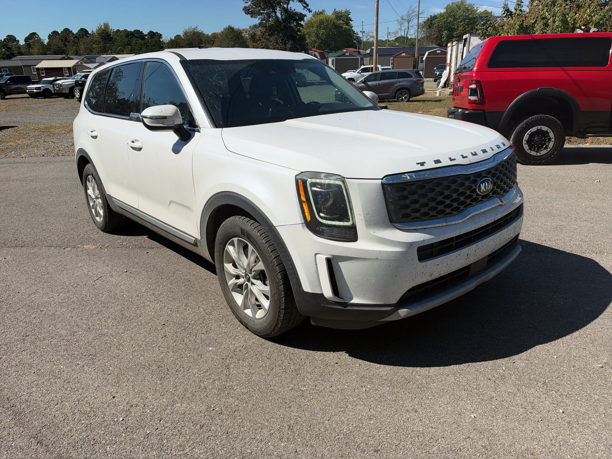 Used 2020 Snow White Pearl Kia LX image 2