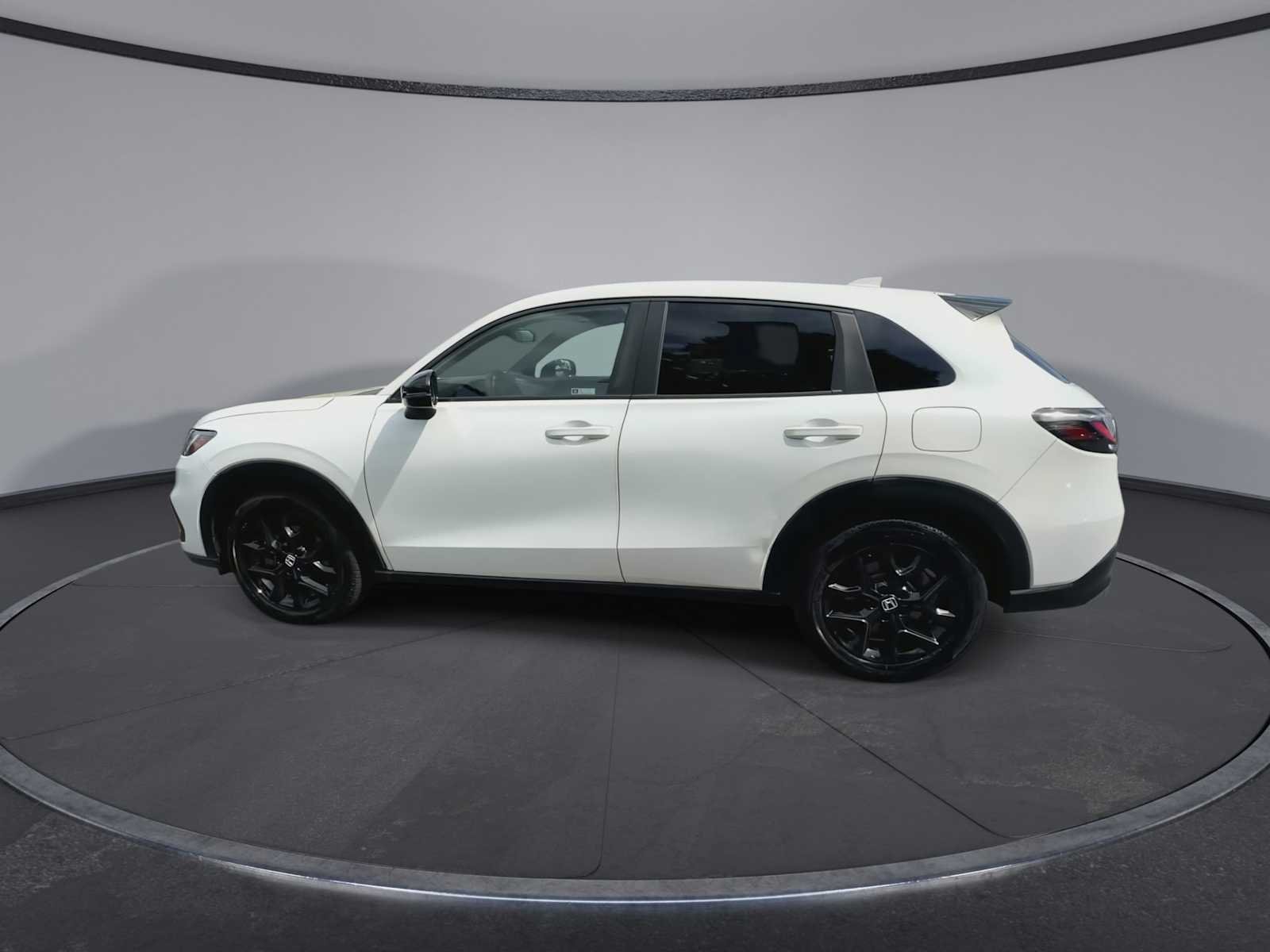 Used 2024 Platinum White Pearl Honda Sport image 5