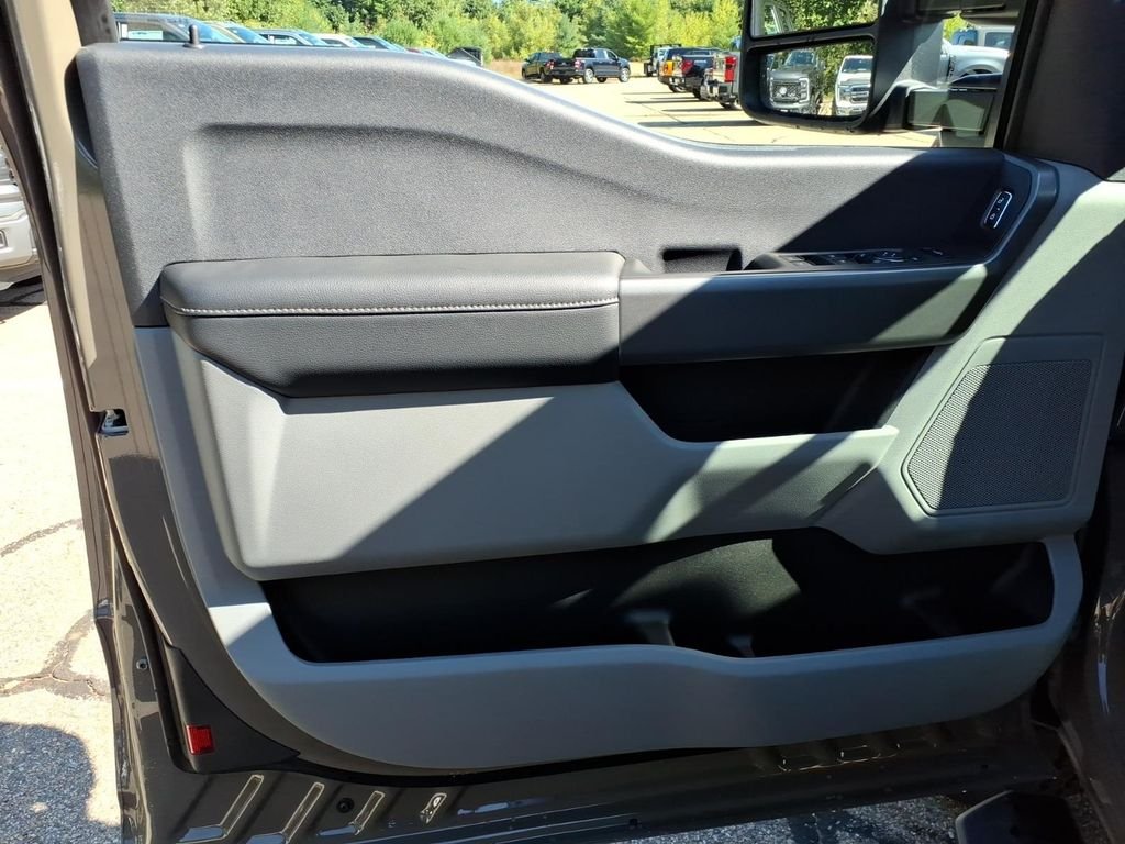 New 2027 Marsh Gray Metallic Ford F-350® XLT image 19