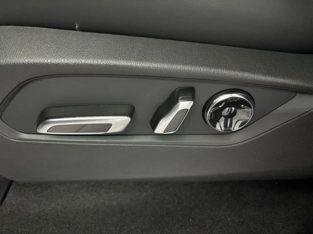 2026 Acura MDX Technology Package - Photo 11