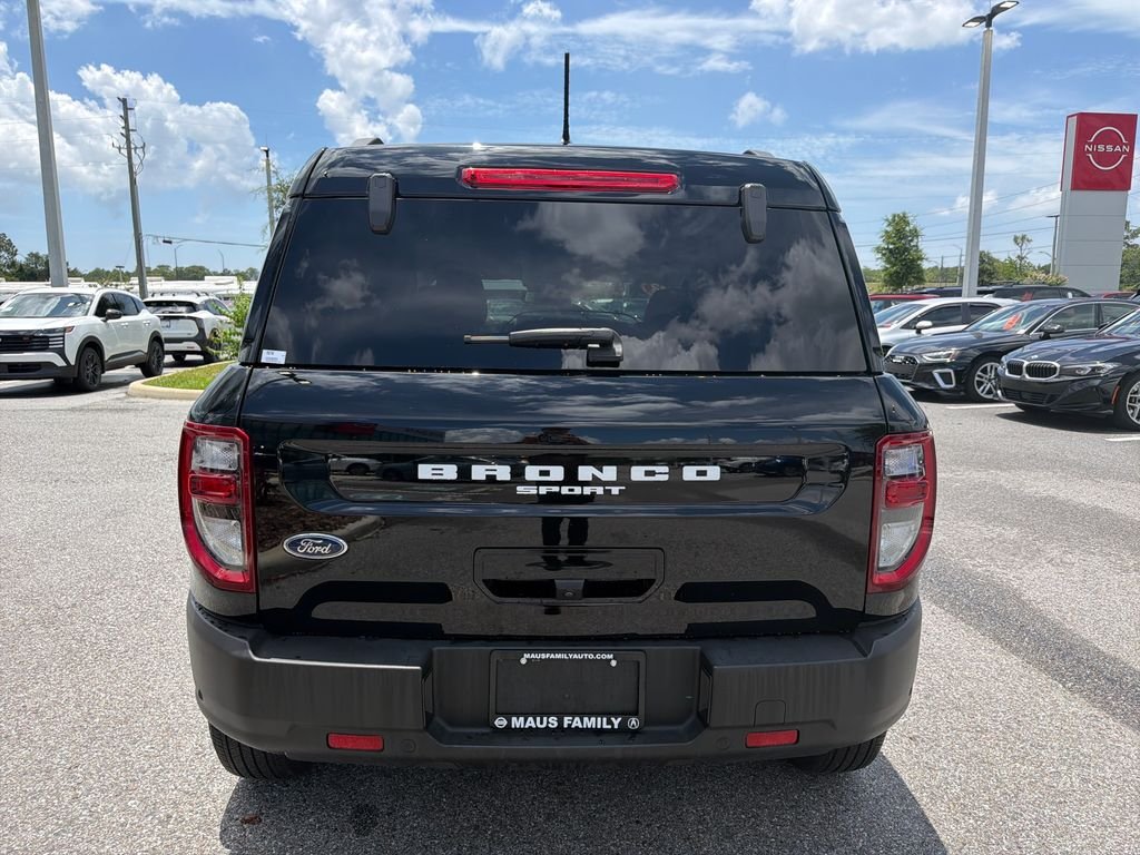 Used 2023 Black Ford Outer Banks image 6