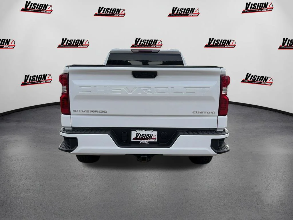 Used 2024 White Chevrolet Custom image 6