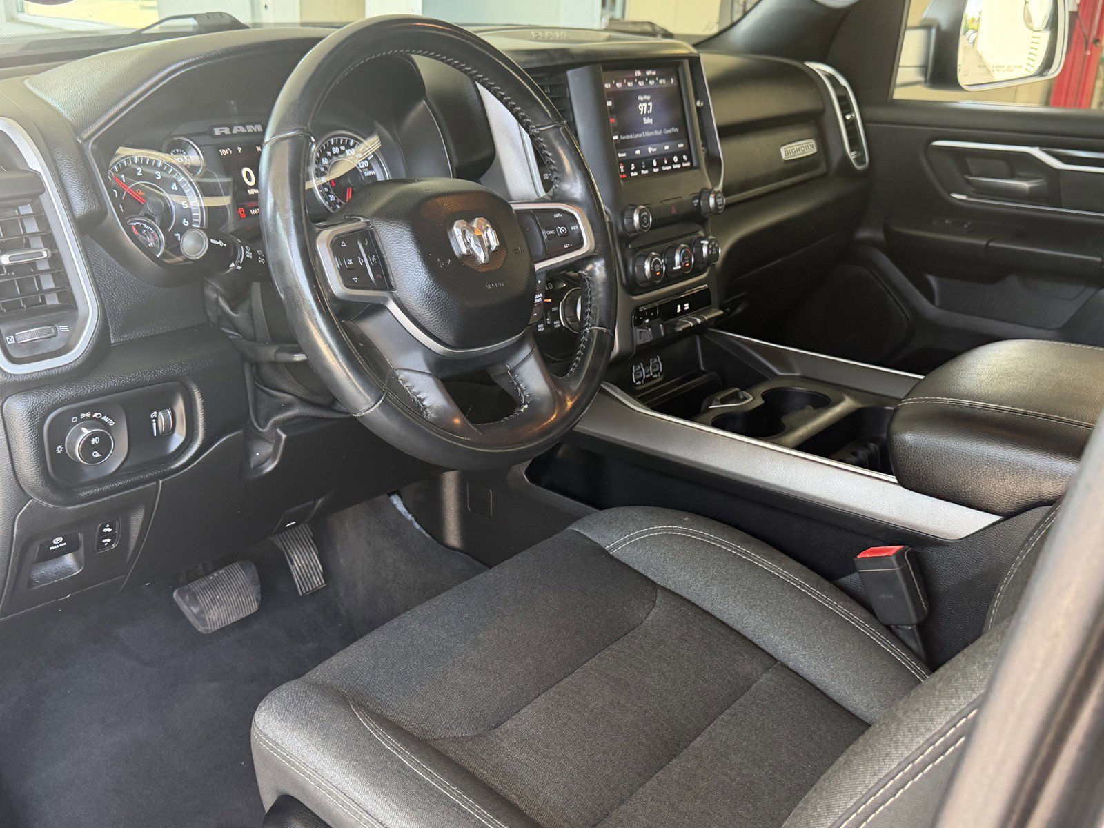 Used 2020 Granite Crystal Metallic Clearcoat Ram Big Horn image 15
