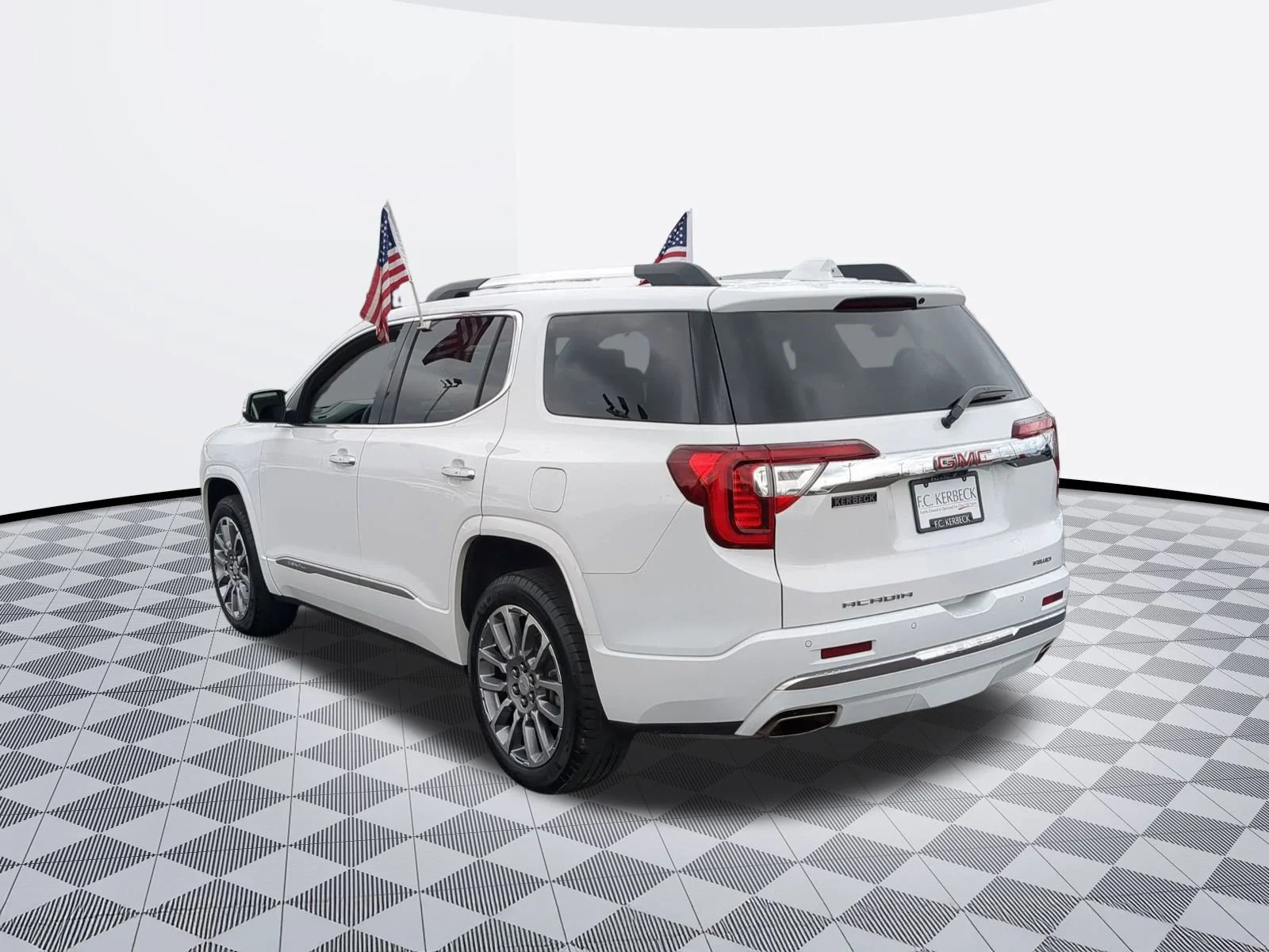 Used 2023 Summit White GMC Denali image 5
