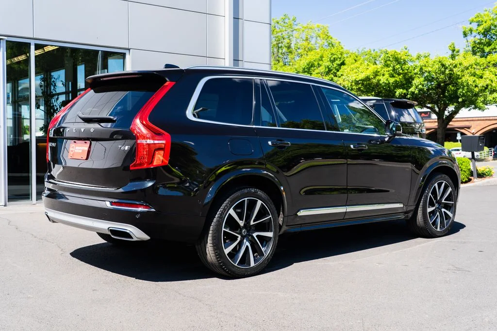 Used 2019 Black Volvo T6 Inscription image 6