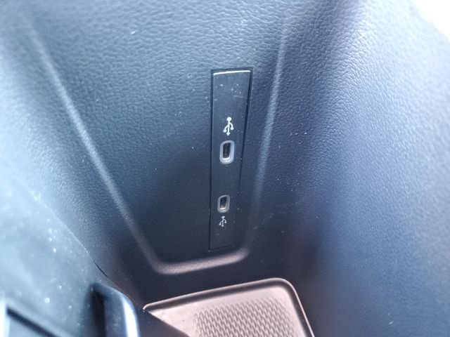 New 2026 White Volkswagen 2.0T SE R-Line Black image 21