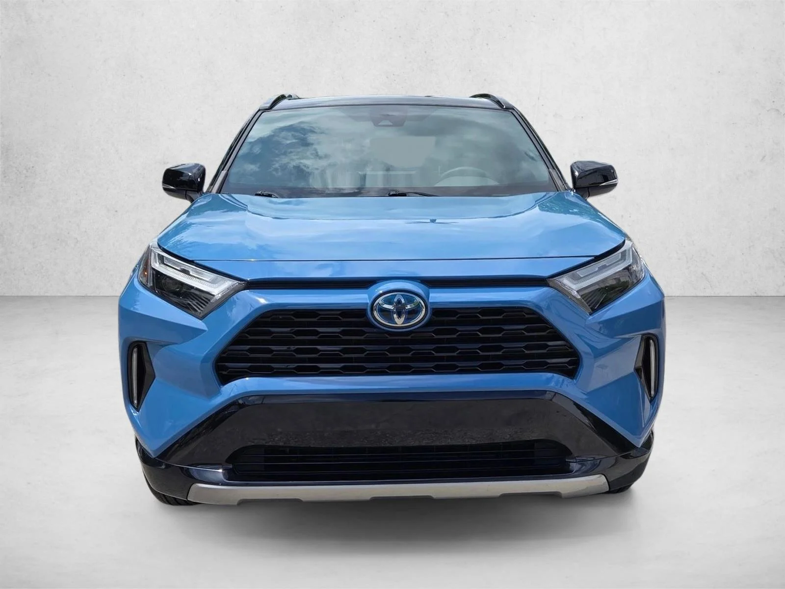Used 2022 Cavalry Blue/Midnight Black Metallic Toyota Hybrid XSE image 2