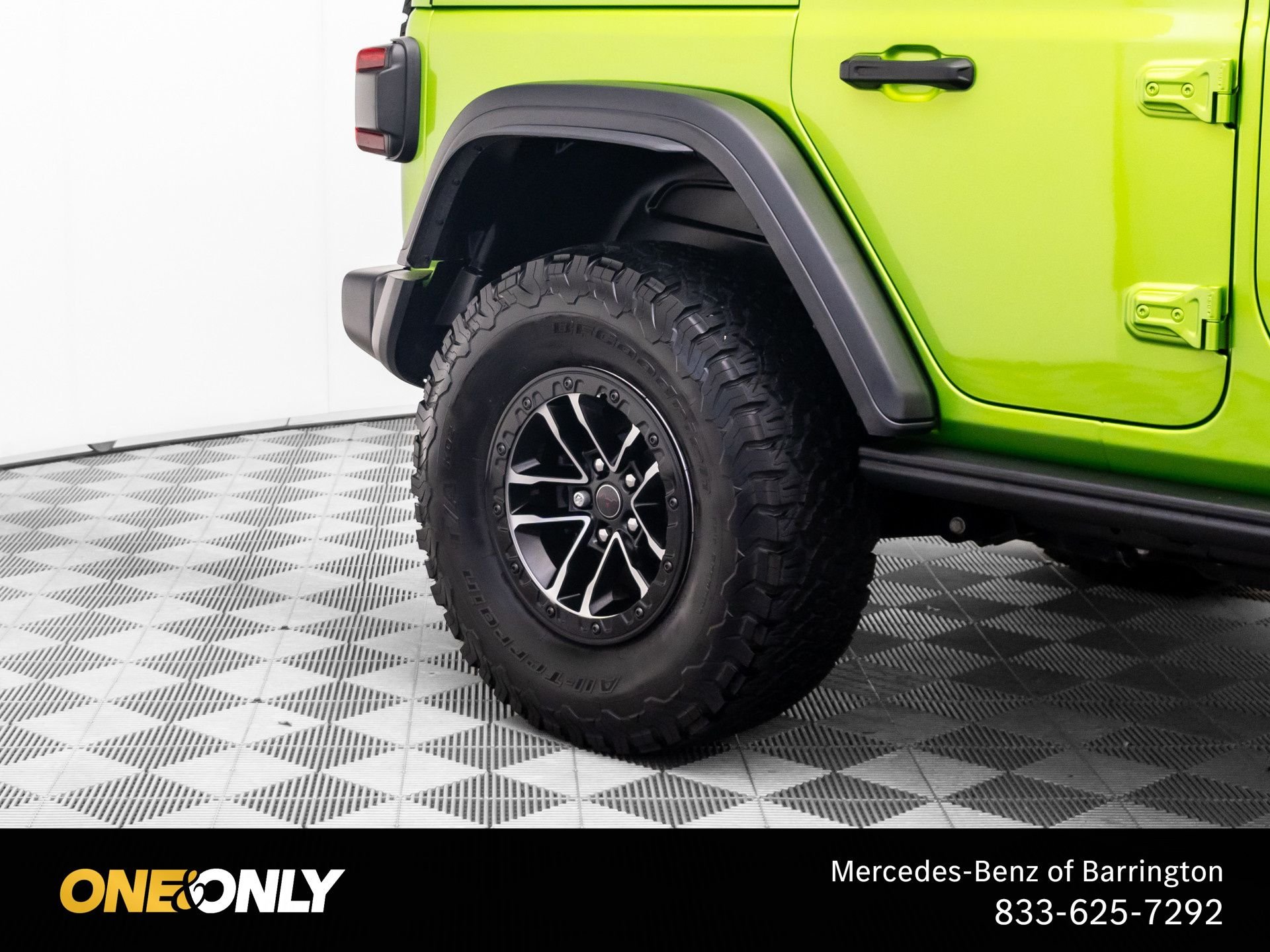 Used 2025 Green Jeep Rubicon image 32