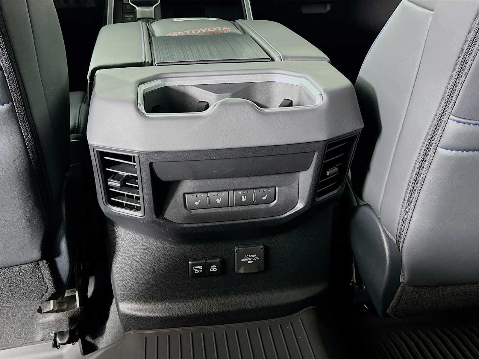 Used 2025 Wind Chill Pearl Toyota Platinum image 14