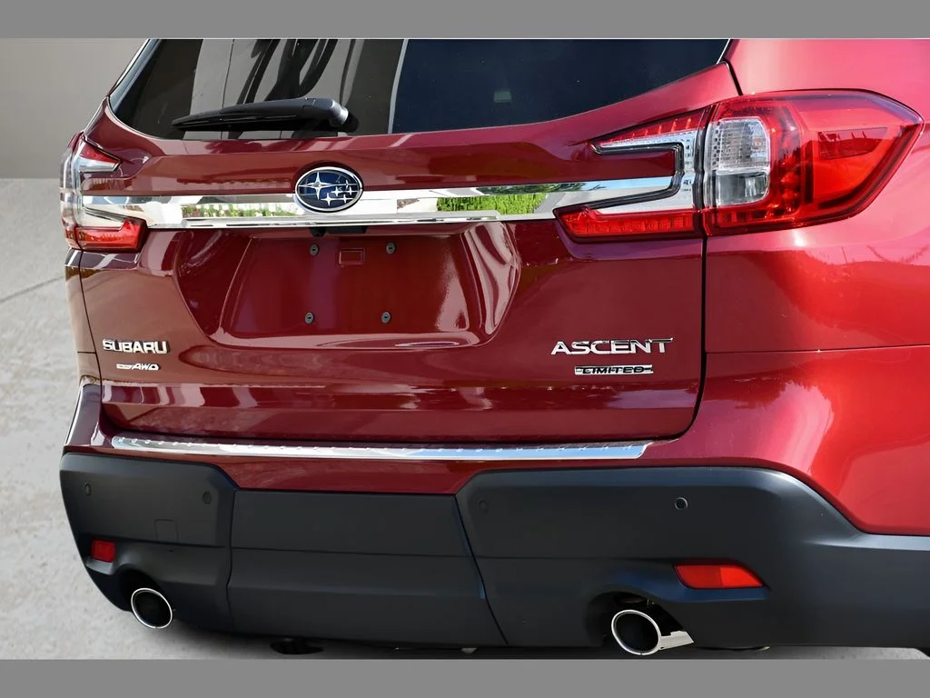 New 2026 CRIMSON RED PEARL Subaru Limited 8-Passenger image 30