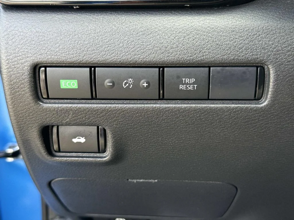 Used 2024 Blue Nissan SV image 38